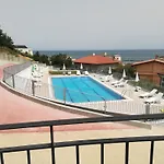 Marina *