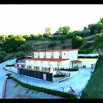 Marina Farm stay *